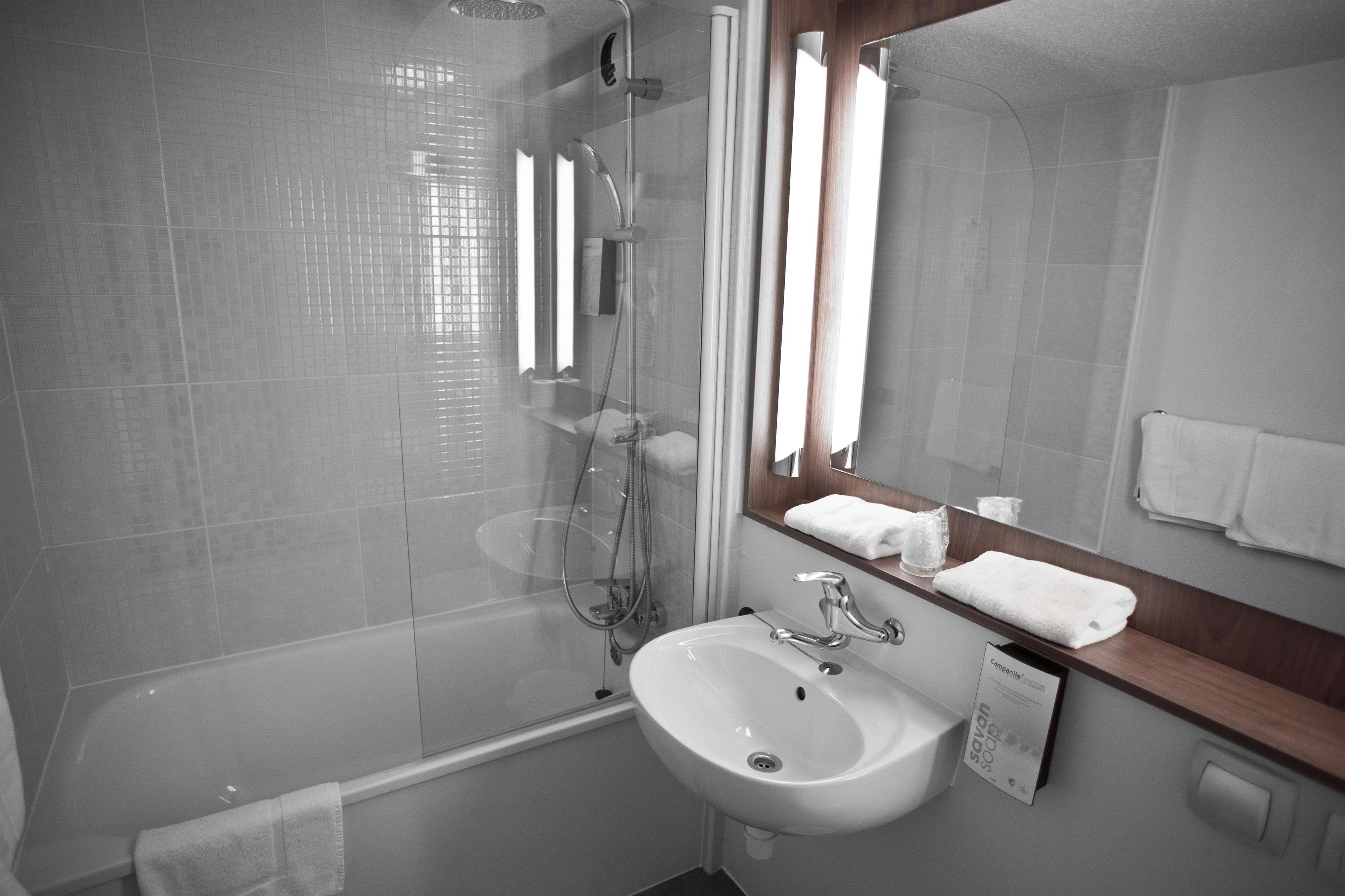 Hotel Campanile Macon Sud - 3*